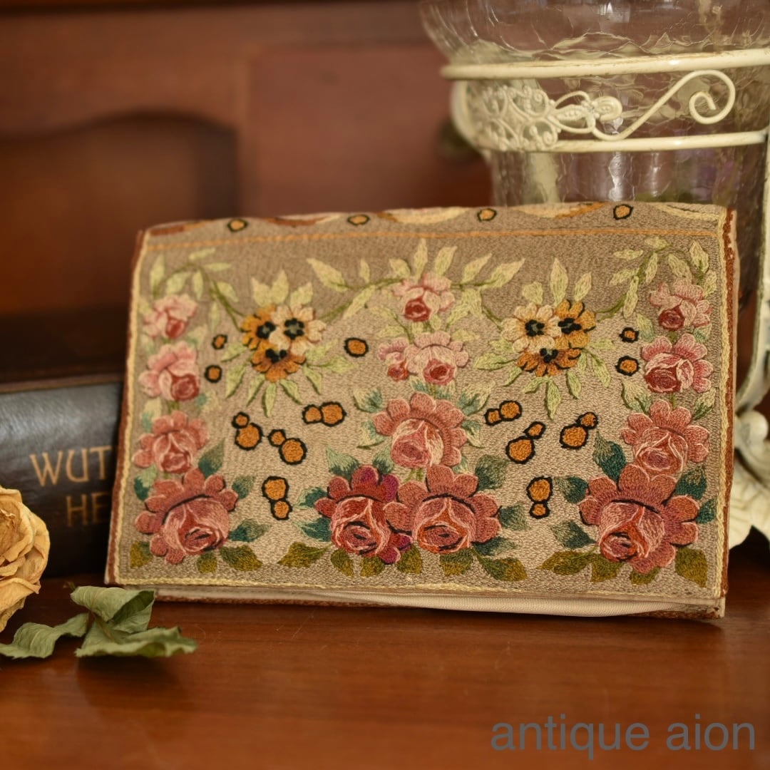 英国ヴィンテージ 1950年頃 刺繍タペストリークラッチバッグ | Pay ID