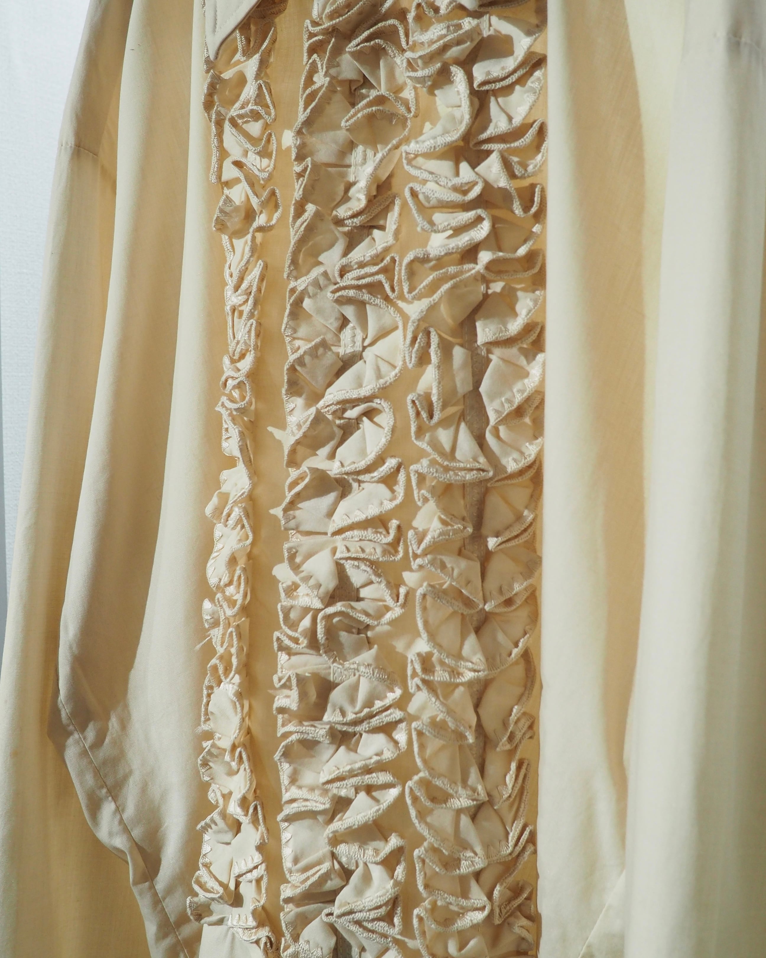 1970s ” Made in USA ” Beautiful Frill vintage Drape loose shirt