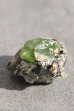 ペリドット「太陽の雫」Peridot|天然石 原石 鉱物 パワーストーン | PD-H-003