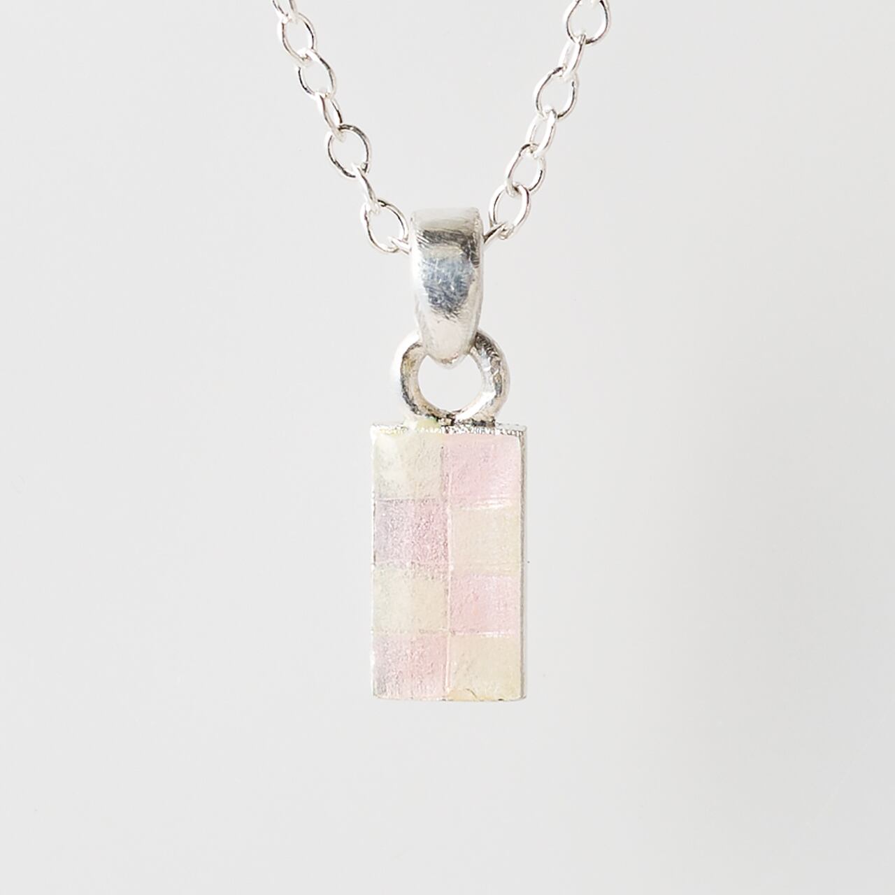 CHECK white & pink - necklace -