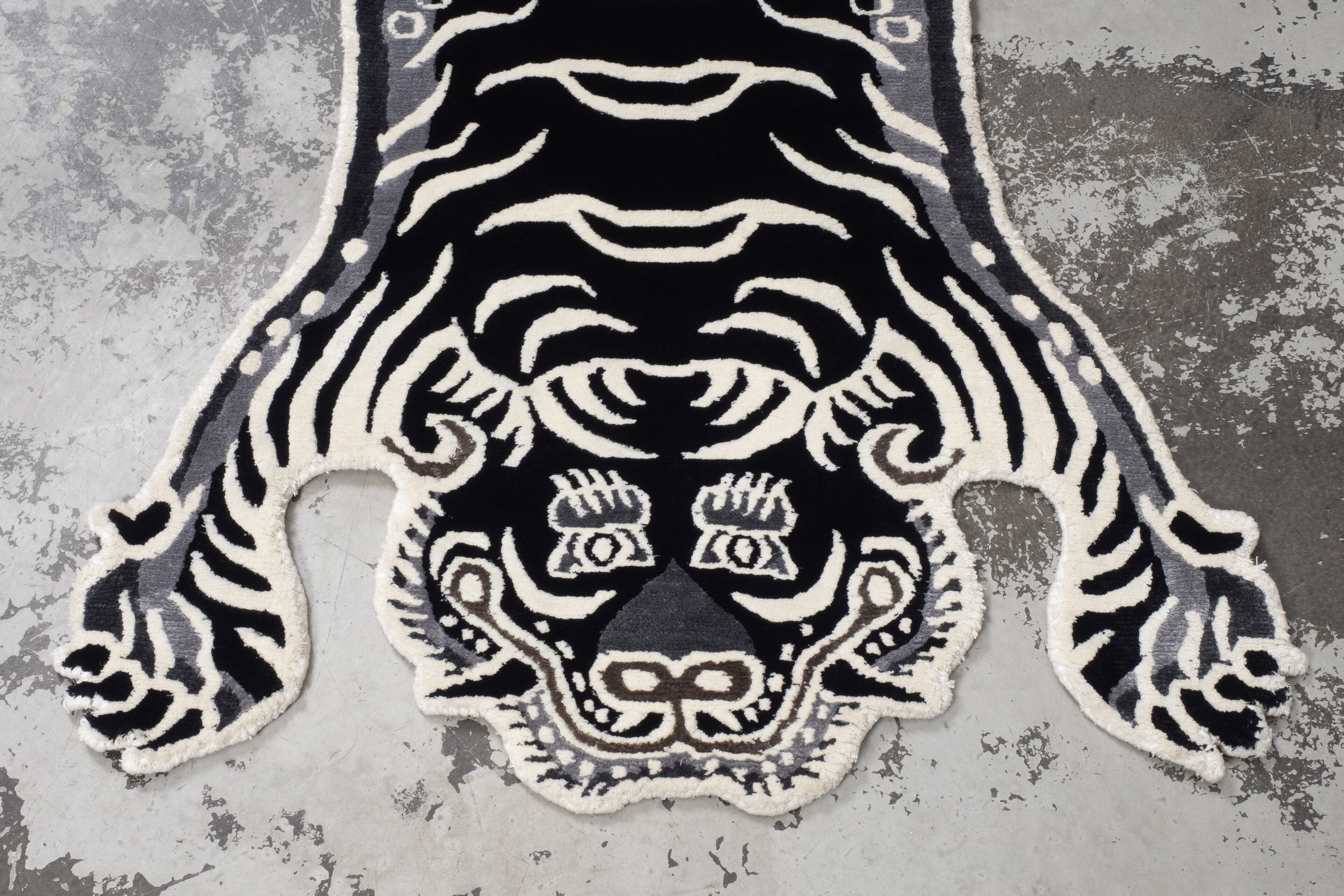 Tibetan Tiger Rug 《Sサイズ•シルク・オリジナル•モノクロバージョン