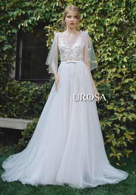 高品質！ ウエディングドレス ホワイト 繊細レース 深Vネック  