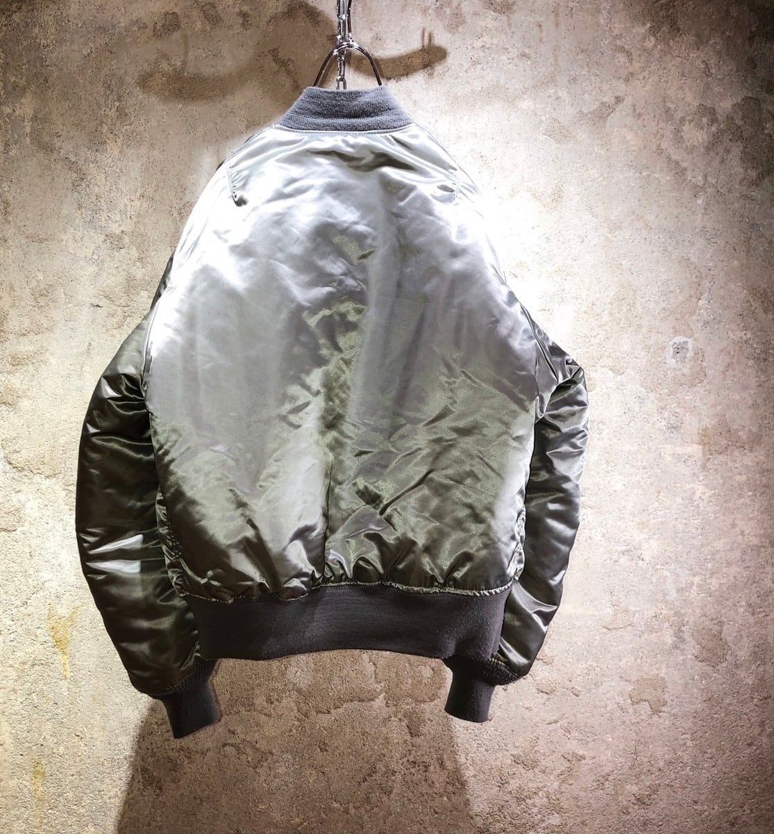コリンス社　ma1 Corinth Mfg Co MA-1 Flight Jacket Brown Nylon Twill Medium