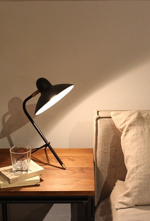 Arles desk lamp アルル デスクランプ　ホワイト【LT3686WH】