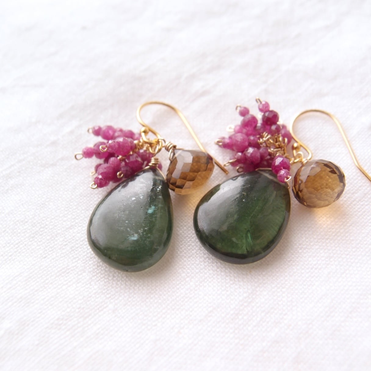 【K14gf】Green apatite × Ruby Earrings/グリーンアパタイトドロップ フリンジピアス