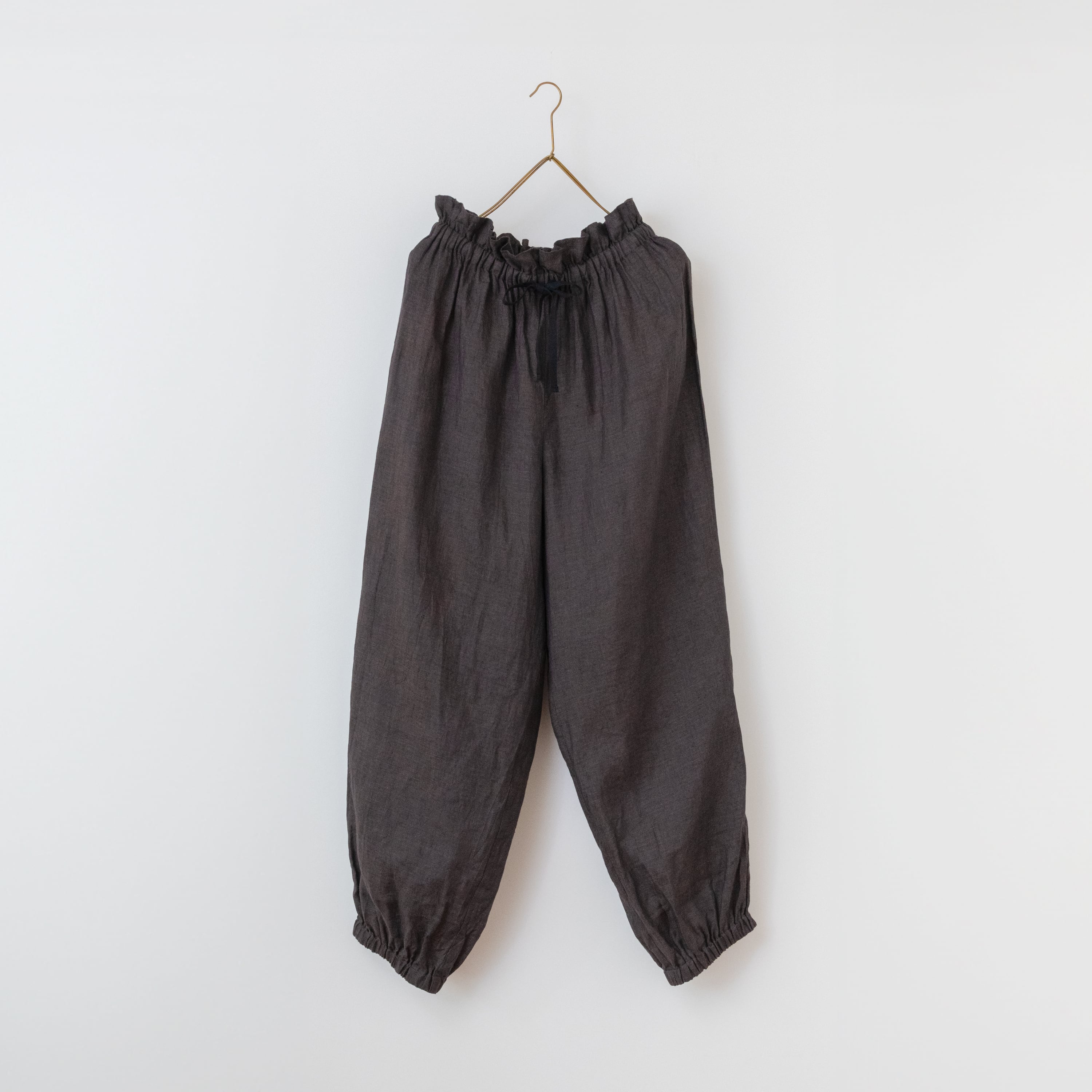 white label］smooth pants | SALUÉ