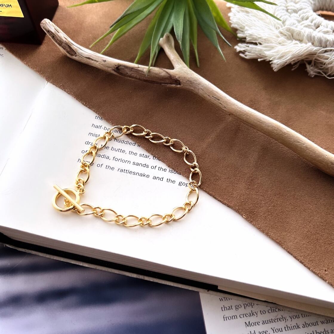 Cross Chain Bracelet【GOLD】 | Akto