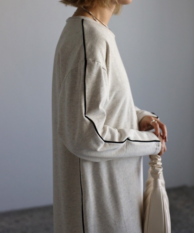 配色パイピングスウェットワンピース