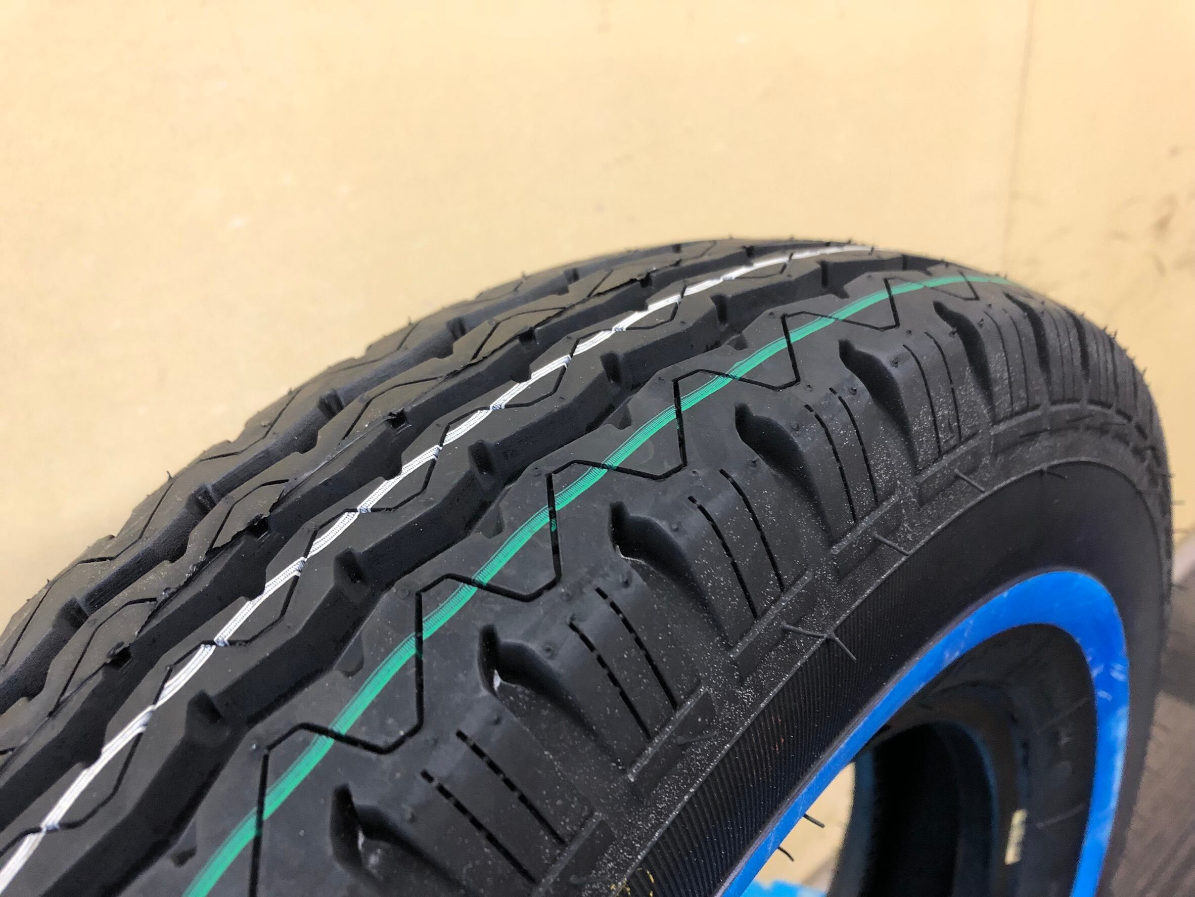 500R12-10PR ホワイトリボンタイヤ VITOUR | Fresh-One ［Tire shop］