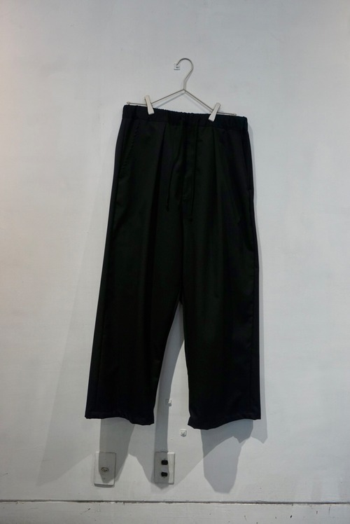 NiLS / wide pants