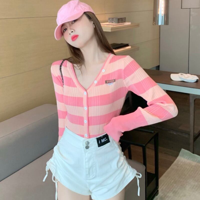 スリムフィットストライプVネックセーター トップス ハイウェストショーツ スタイルスプリング 春物 ブルマー ハンチェンe46837583661