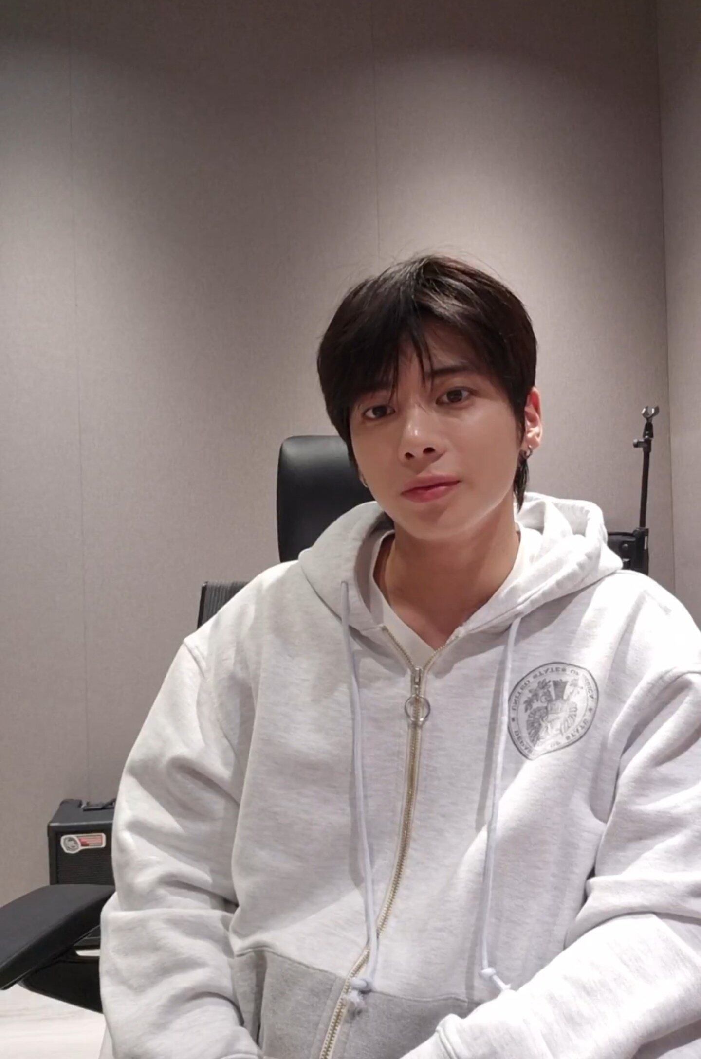 ☆TXT テヒョン 着用！！【FROM ARLES】オーバーサイズ ビンテージ