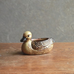 味わい深い、アヒルの小物入れ｜陶器のアヒル 小物入れ ヴィンテージ置物