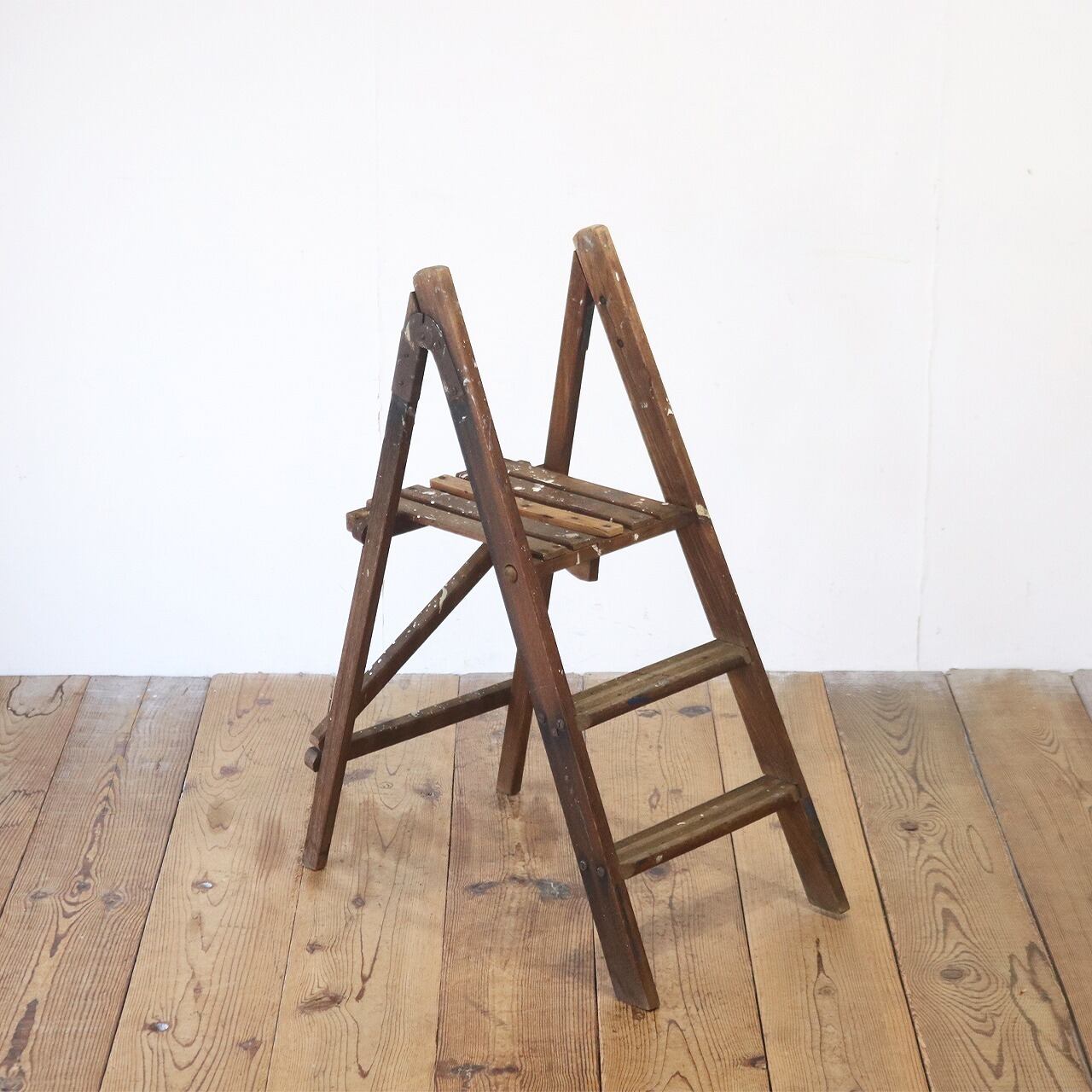 イギリス 英国 ヴィンテージ ステップラダー 脚立 折り畳み ガーデニング 飾り台 ディスプレイ 古道具 レトロ/PKK09038