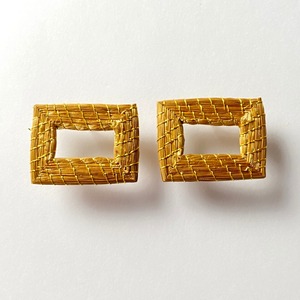 【ビオジュエリー】 黄金の草 カッピンドウラード　ピアス スクエア ホロウ