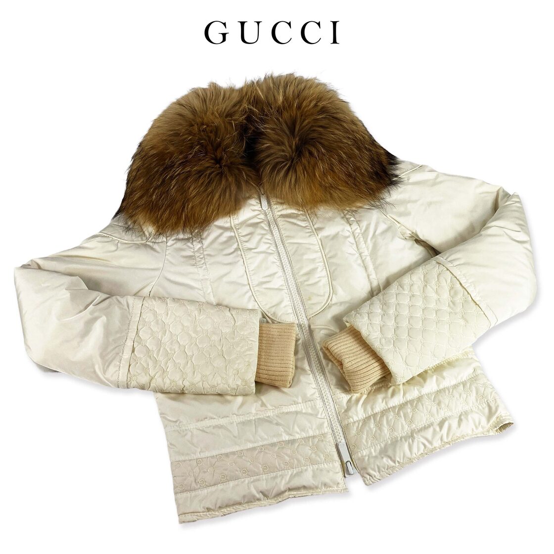 ☆激レア☆ Gucci グッチ ファー付 ショート丈 ダウンジャケット GG柄  