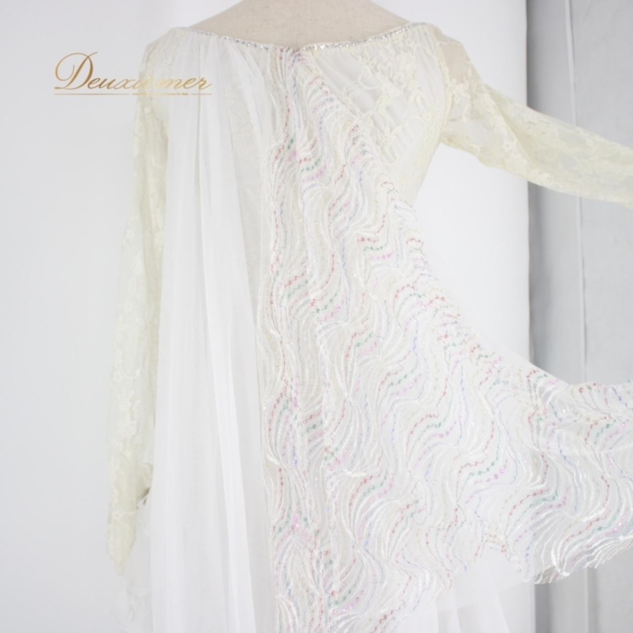 社交ダンス 衣装 スタンダード ドレス ワンピース パーティ衣装 女性用 レディース オールシーズン 白 prima boutique プリマブティック ホワイト系 フロート付き ラインストーン スパンコール 軽やか おしゃれ エレガント ビーズ装飾 ウエスト調整可能 舞台衣装 ダンスウェア フォーマル ドレッシー コスチューム