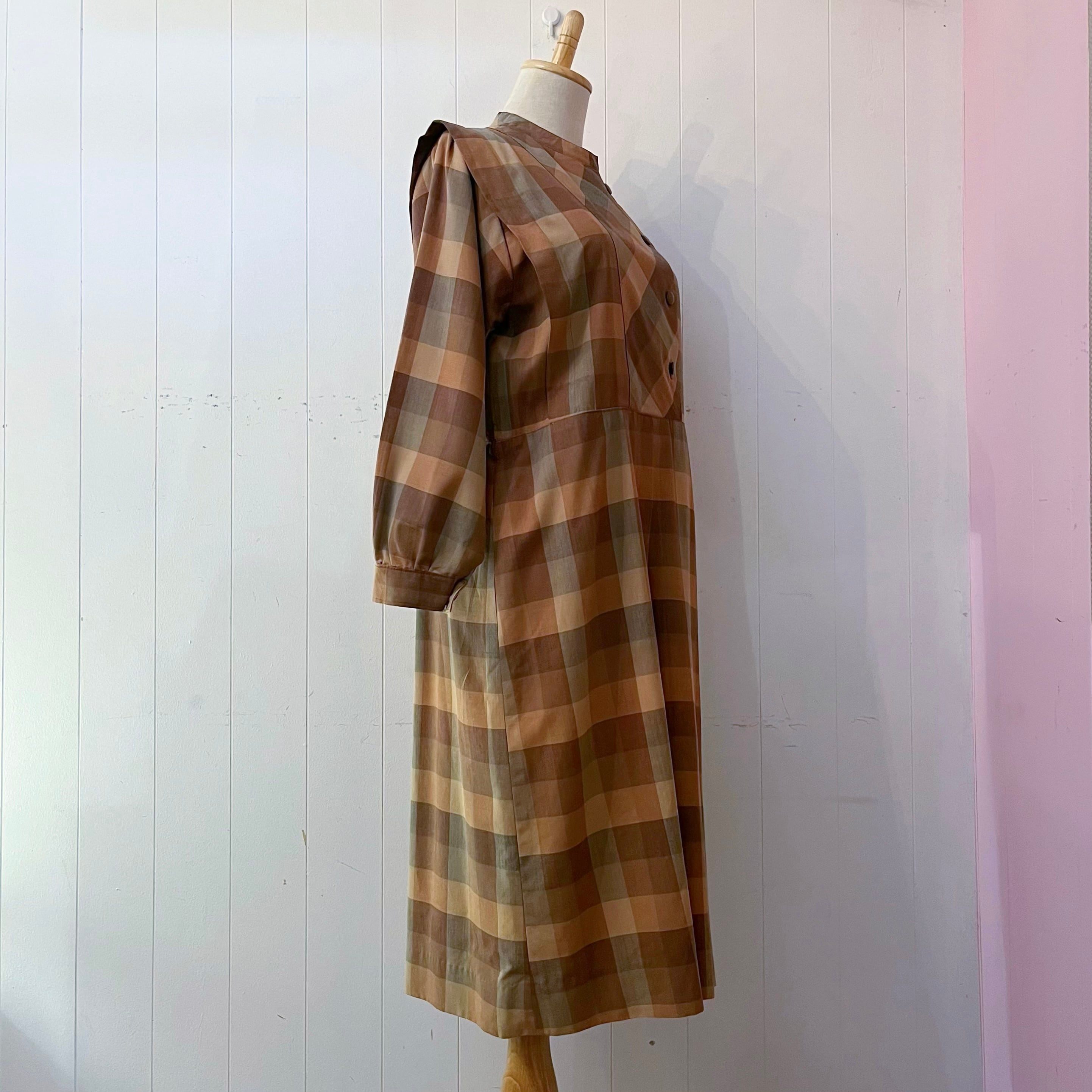 block check asymmetry button one-piece