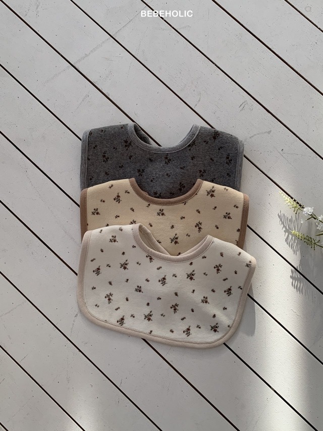 cute velvet cape【bebeholic】※2月下旬〜3月上旬発送予定