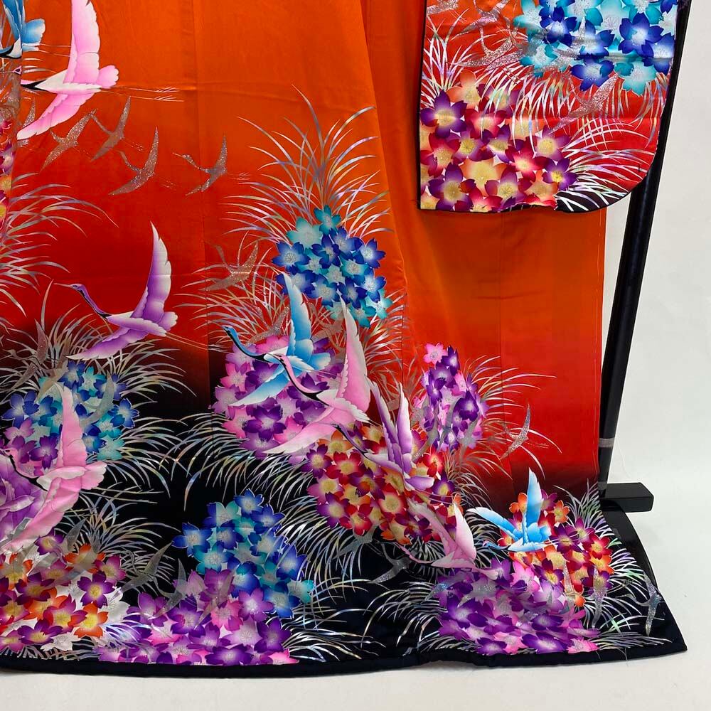 本振袖 引き振袖 正絹 赤色 オレンジ 黒 鶴 紫陽花 古典 刺繍 結婚式