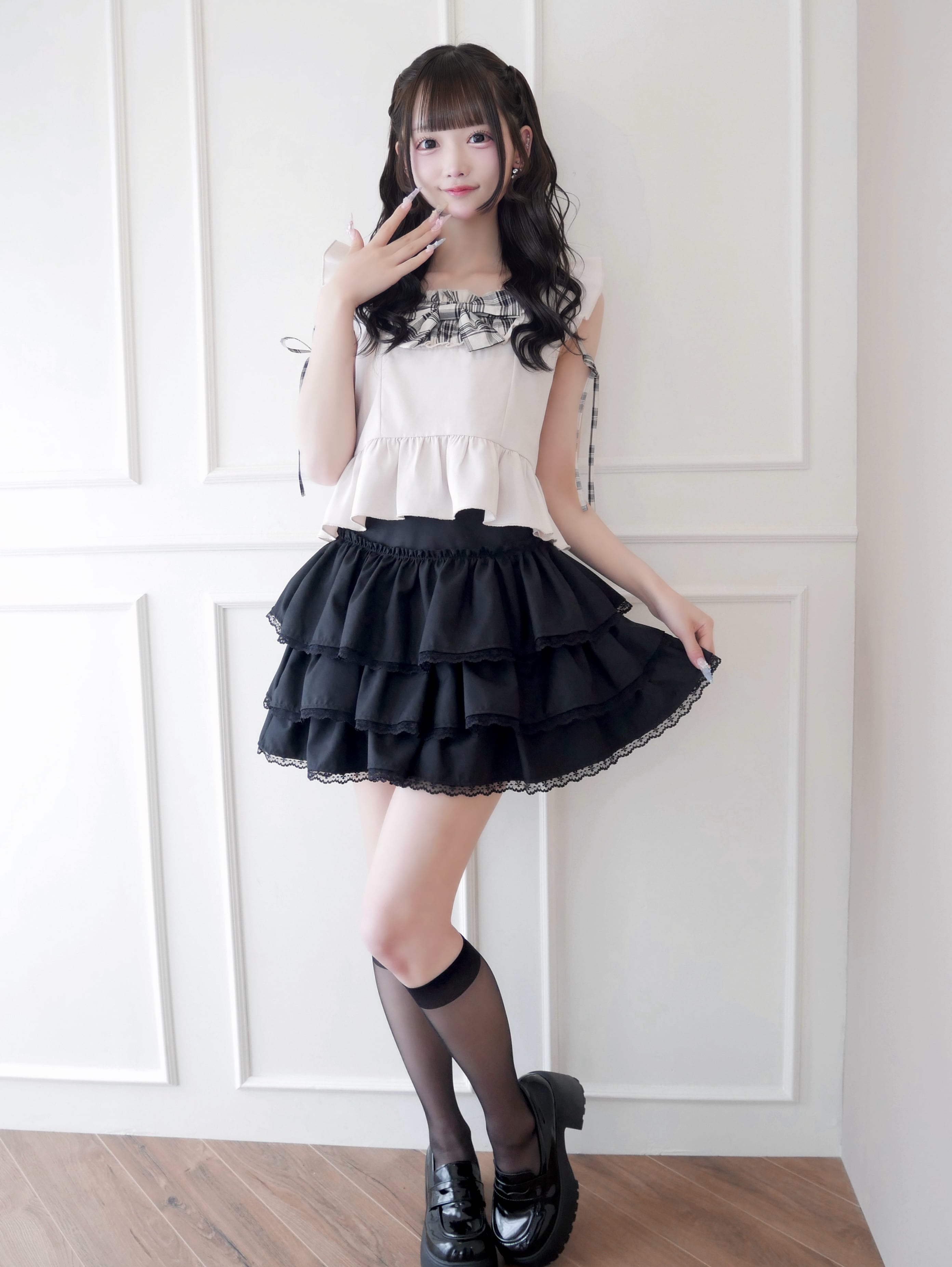 frill ribbon blouse