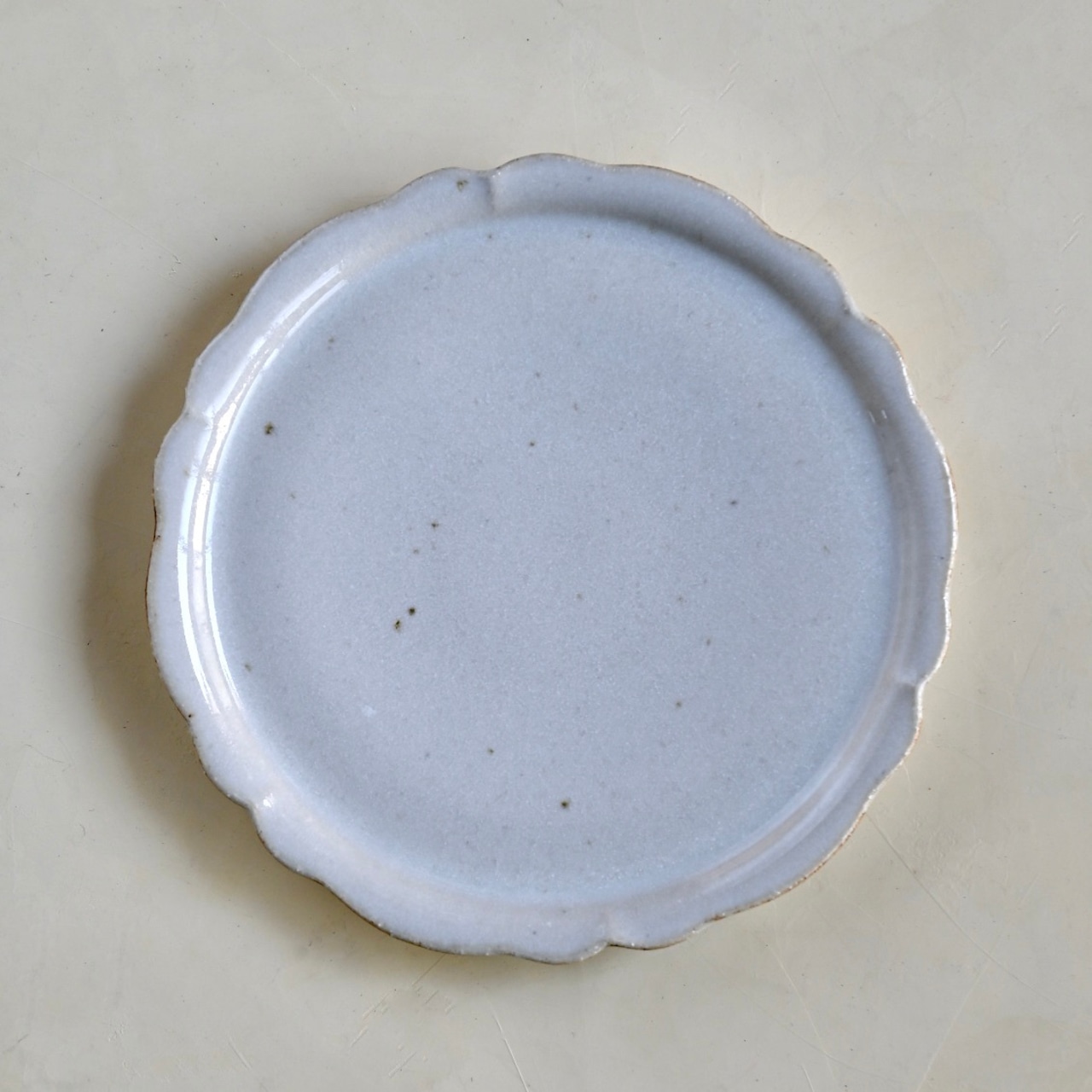 たくまポタリー 7寸プレート 輪花 : 2104700000174/181