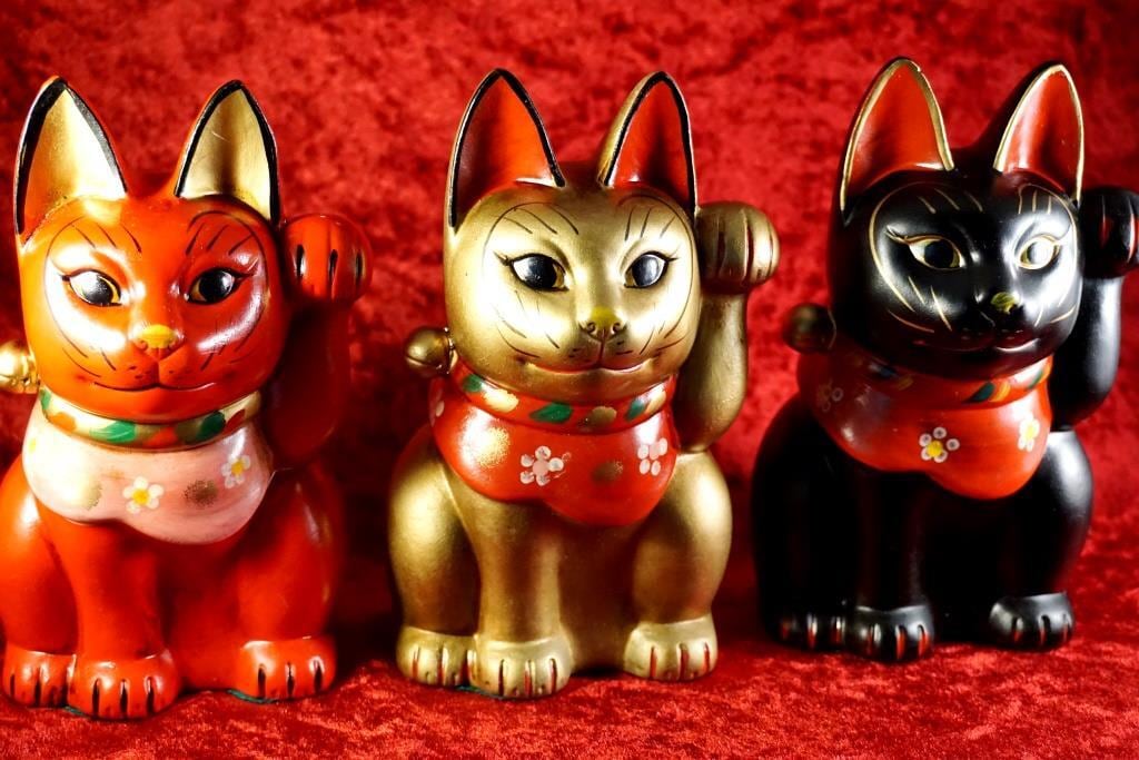 古色三河猫 招き猫 名入れ レトロ 大正ロマン | オリシャン|ロゴ入り