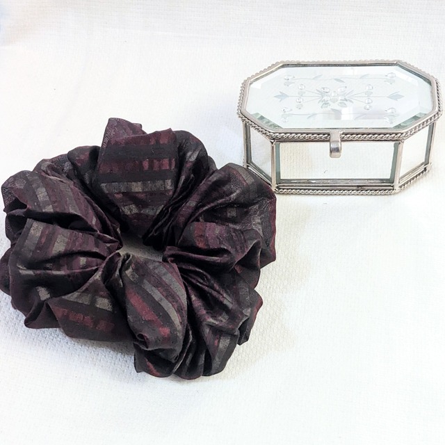 scrunchie -clear navy-