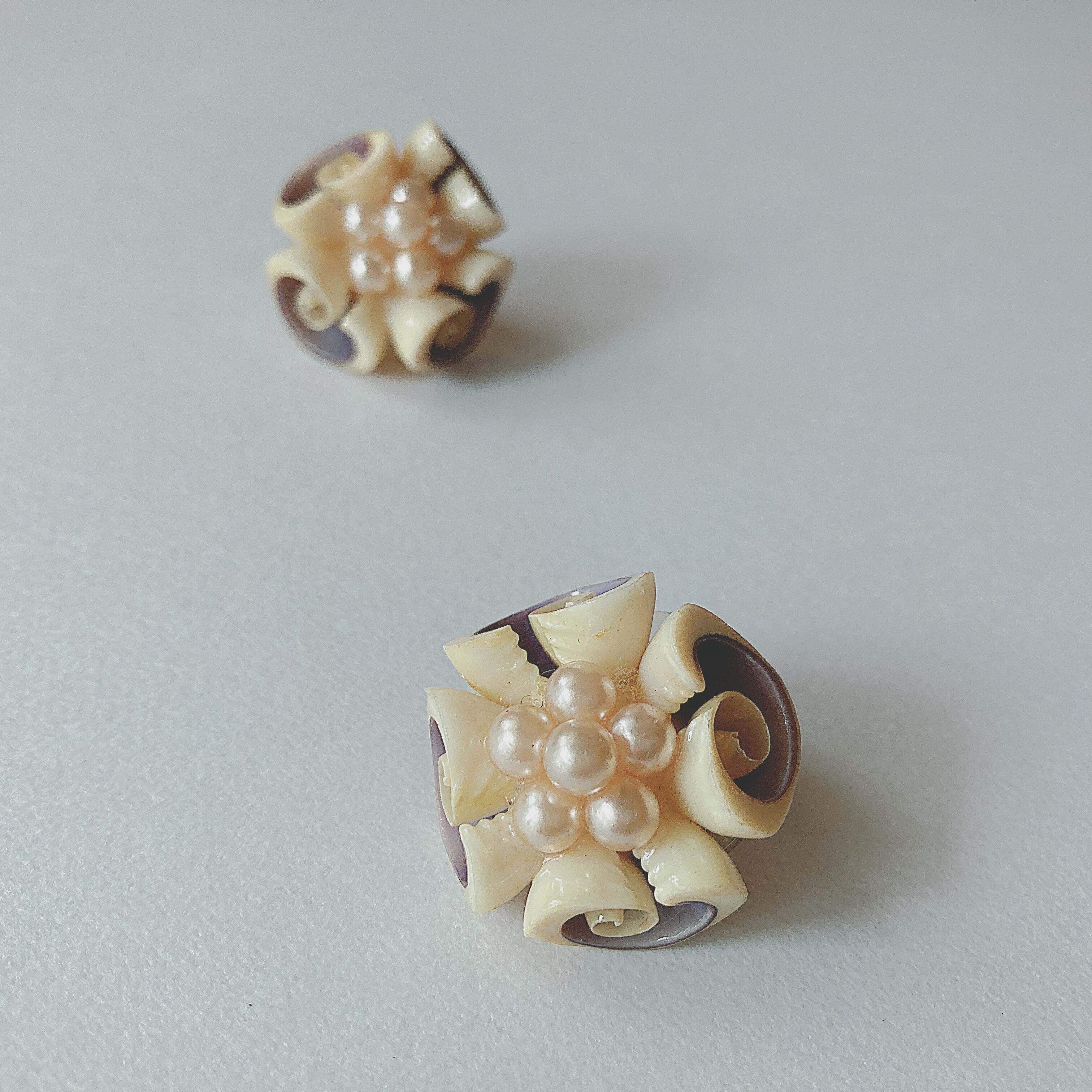 Vintage 50s seashell faux pearl earrings ヴィンテージ 50年代