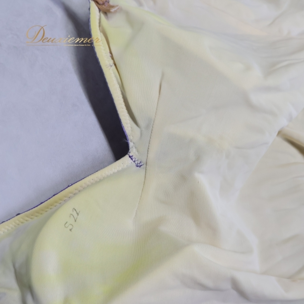 社交ダンス 衣装 スタンダード ドレス ワンピース 紫 アイボリー zdenka arko ズデンカ・アルコ デモ 競技 ダンス パーティ 発表会 ホワイト系 パープル系 落ち感 デザイン ステージ用 コスチューム おしゃれ 上品 レディース エレガント 大人用 フォーマル