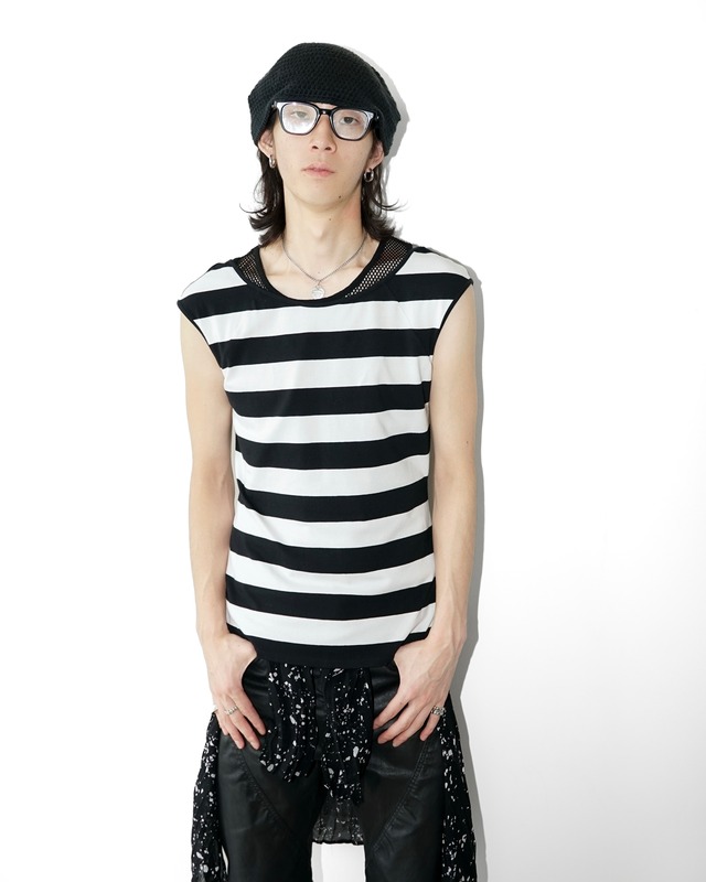 Vintagb border tank-top