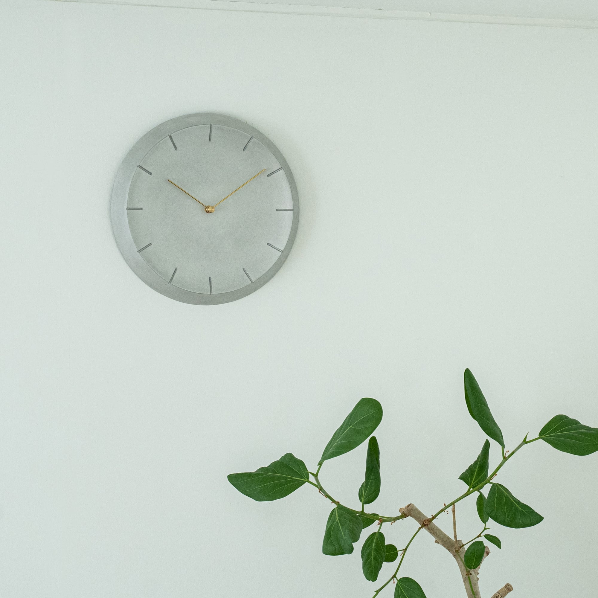 crater clock line 300 – brass hands | HONOR