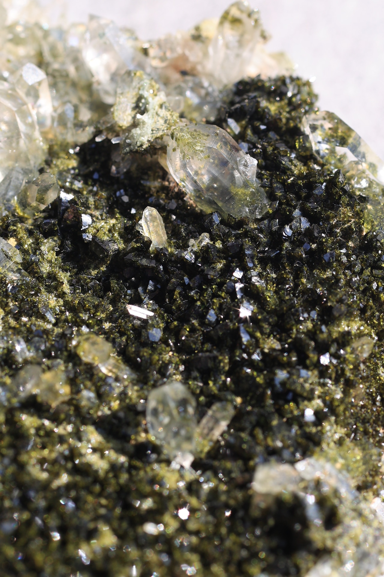 エピドート「森の神秘」Epidote|天然石 原石 鉱物 パワーストーン | EP-H-001