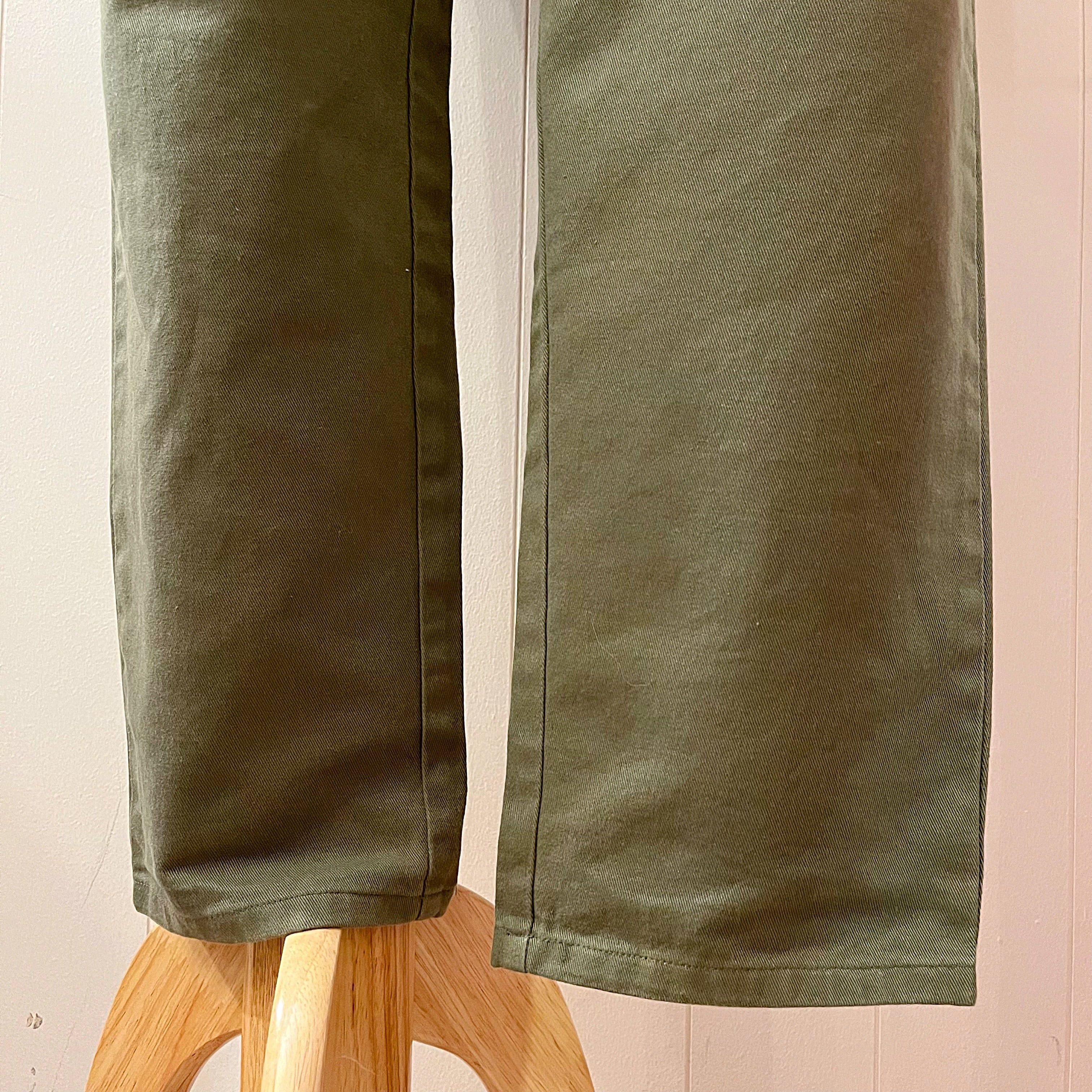 khaki string tapered pants