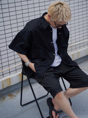 Box shirt/Black