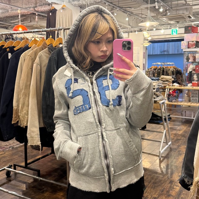 【USED】ジップパーカー