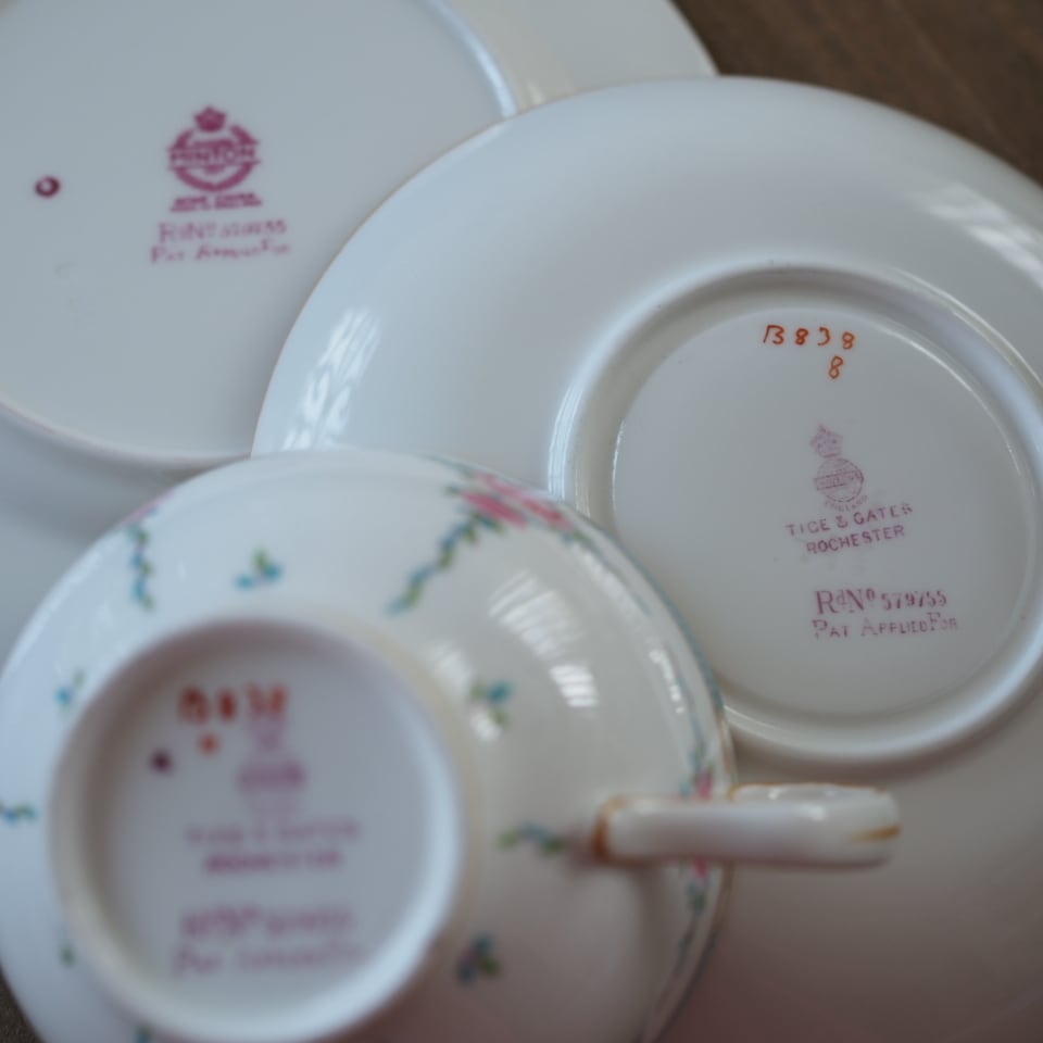 希少】英国アンティーク ミントンペルシアンローズ トリオA カップ