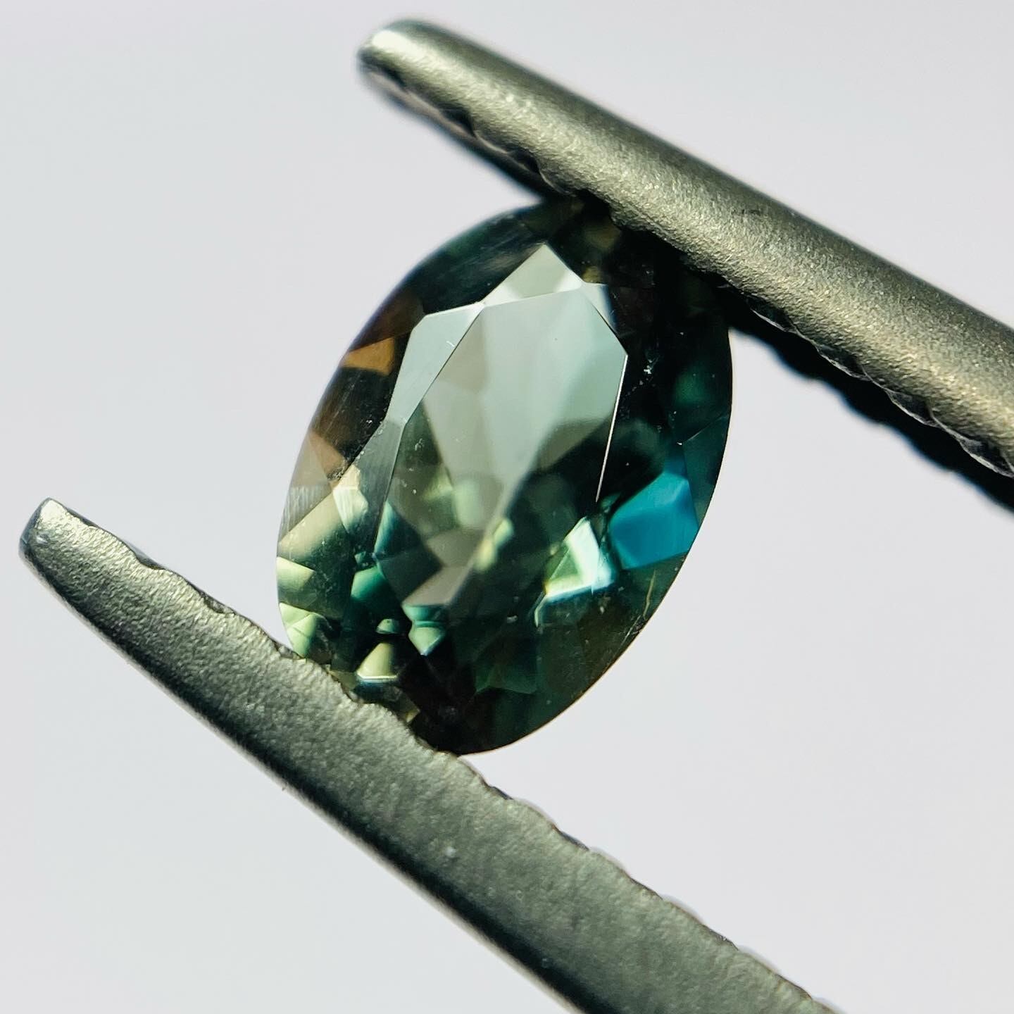 魅惑の多色性　オレゴンサンストーン6