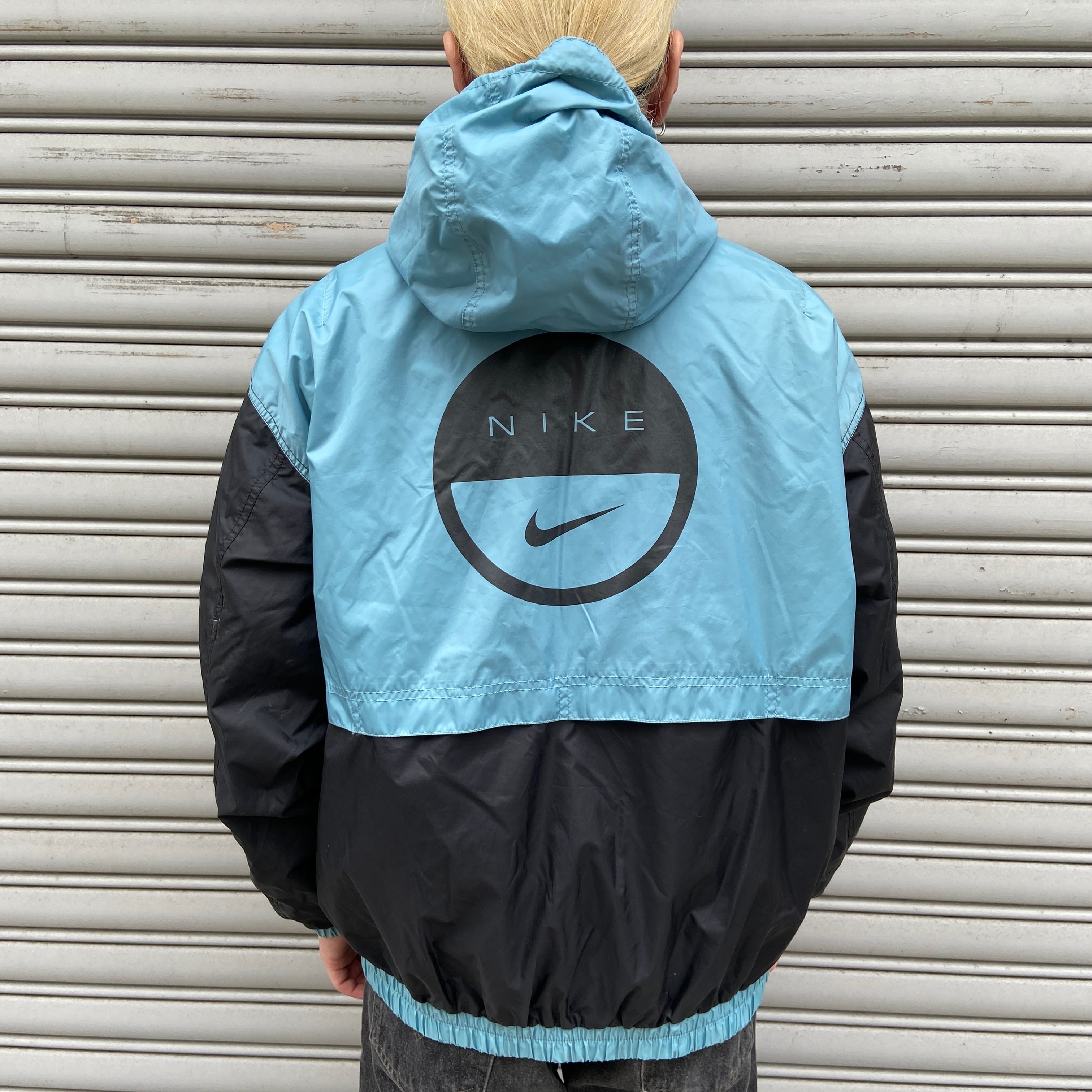 90s ナイキ リバーシブルナイロンジャケット スウォッシュ 水色 黒 L