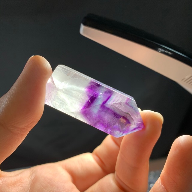 100 ポイント 可愛い色合い パープルグラデーションフローライト