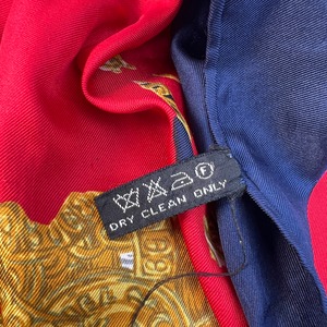 CHANEL シャネル  タグ付き シルク スカーフ ブルー A-9767