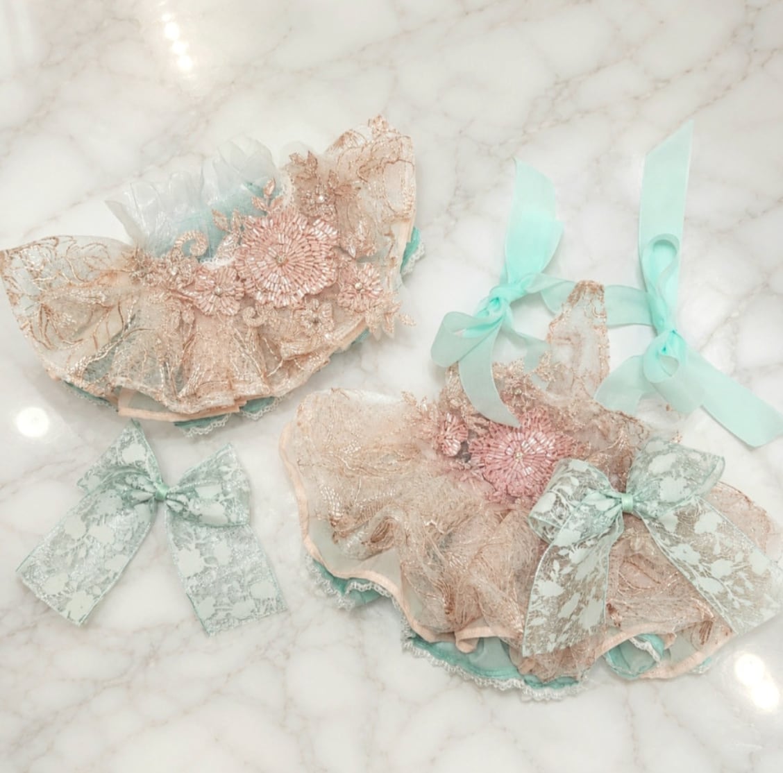 予約【Loocia】Beaded Bloom Cape