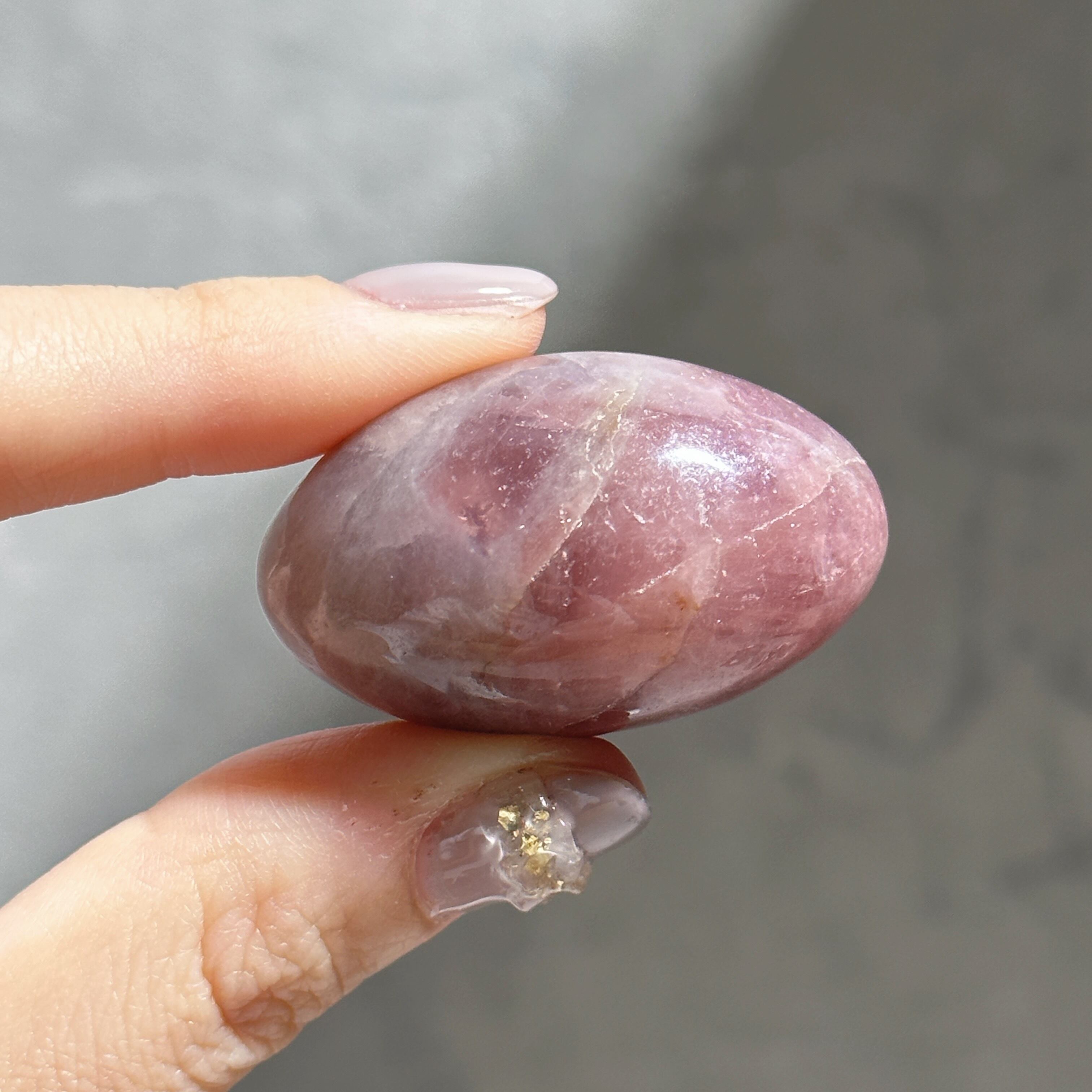 パープルローズクォーツ パームストーン32◇Purple Rose Quartz