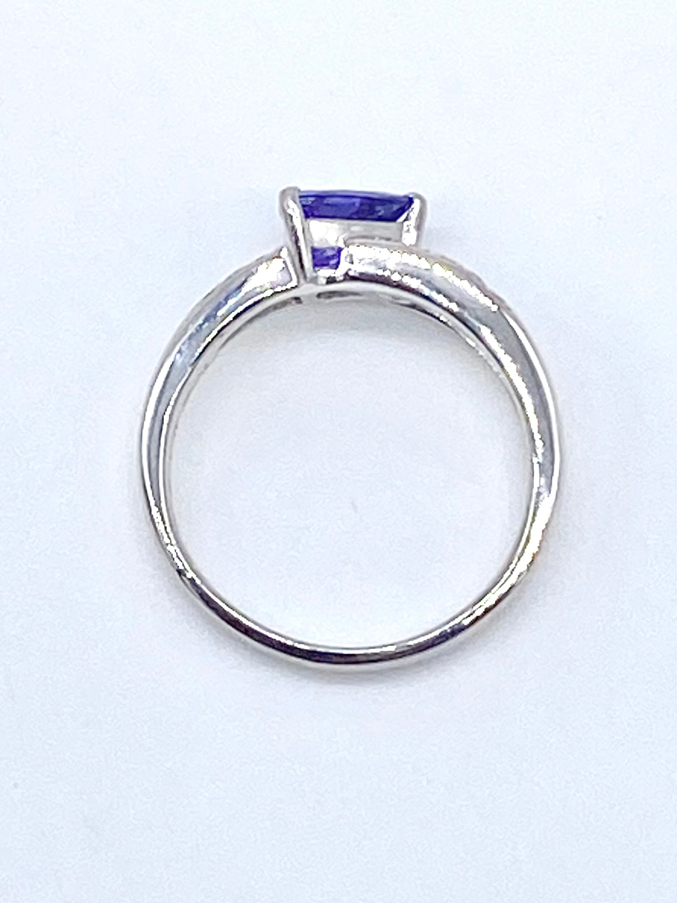 タンザナイト 0.98ct / ダイヤモンド 計0.12ct Pt900 リング タンザナイト 0.98ct / ダイヤモンド 計0.12ct Pt900 リング