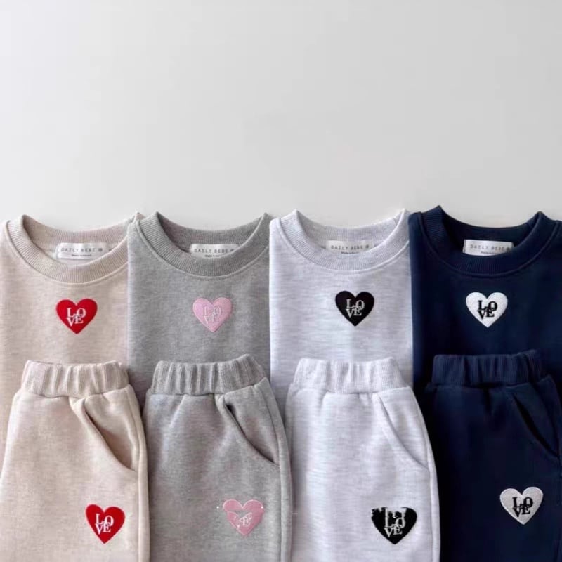 【BABY&KID】ハート刺繡セットアップ