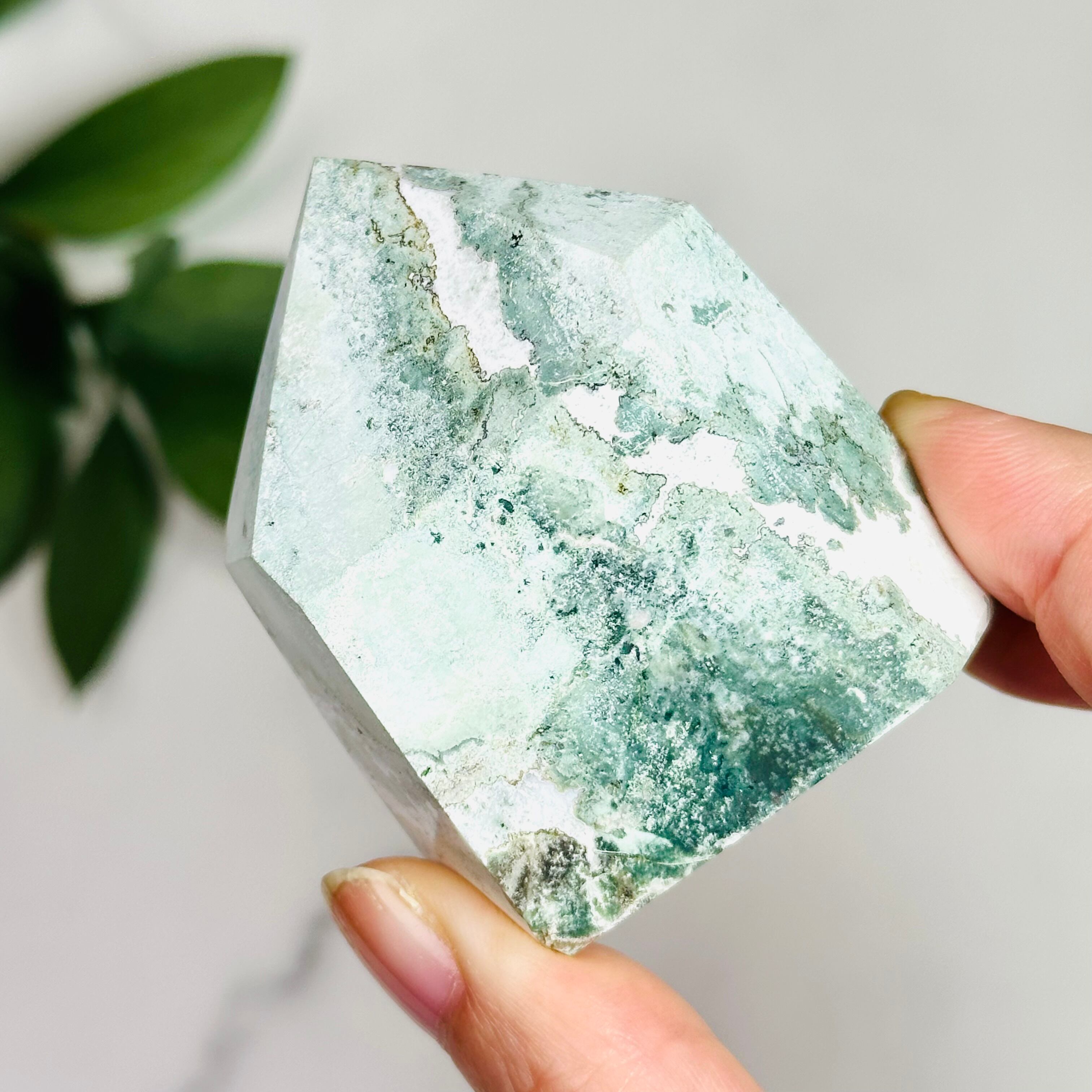 癒し空間を彩る天然石｜ユニコーンジャスパータワー | Mt.Sophia