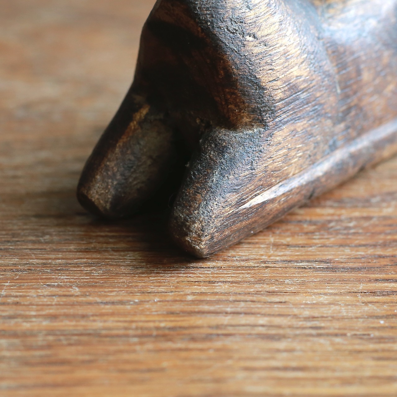 木製 鹿 オブジェ ヴィンテージ 置物｜静かな佇まいと木肌の質感が魅力の動物モチーフ 1