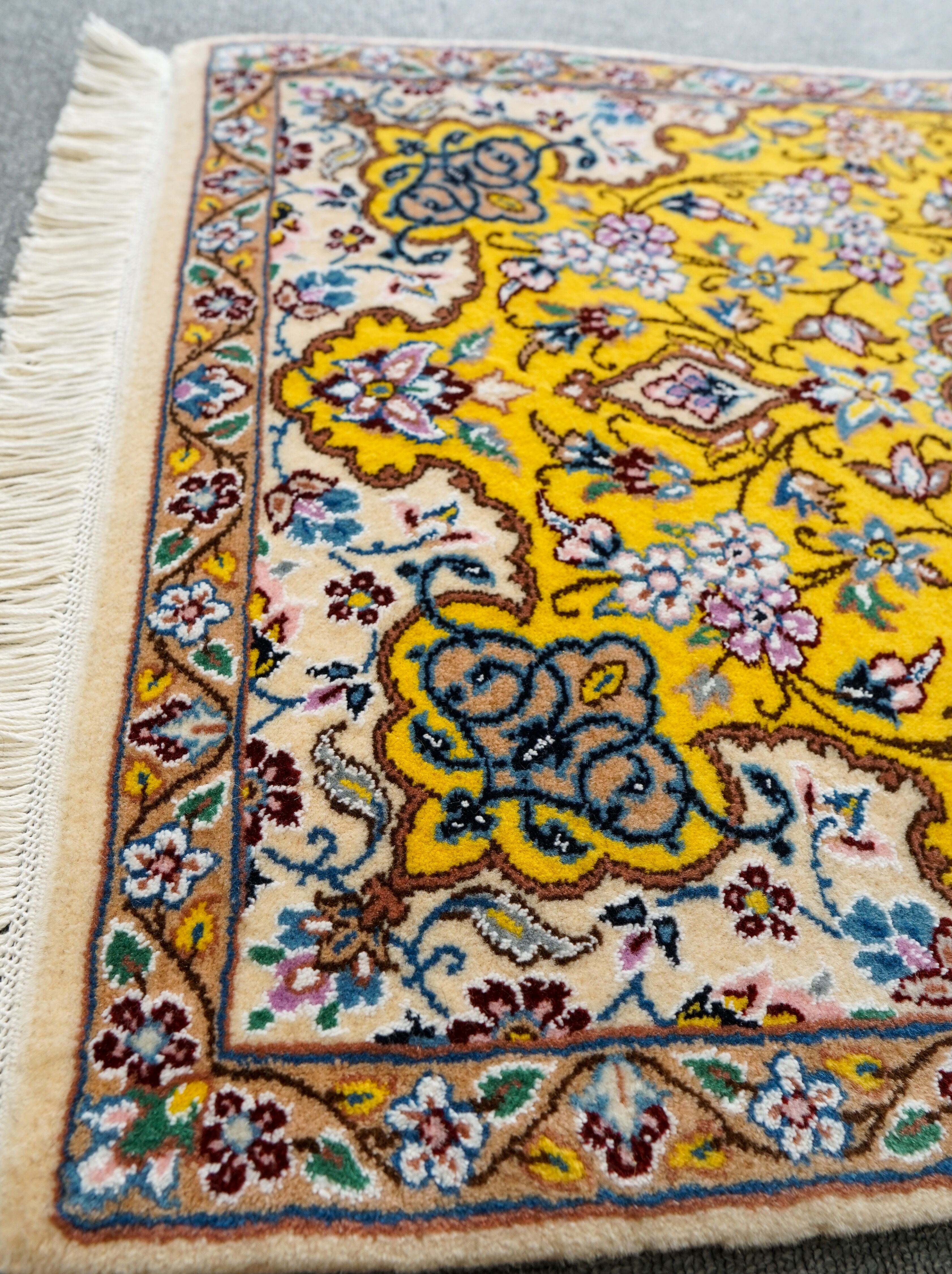 89×60cm【ペルシャ手織り絨毯 】 89×60cm【ペルシャ手織り絨毯 】