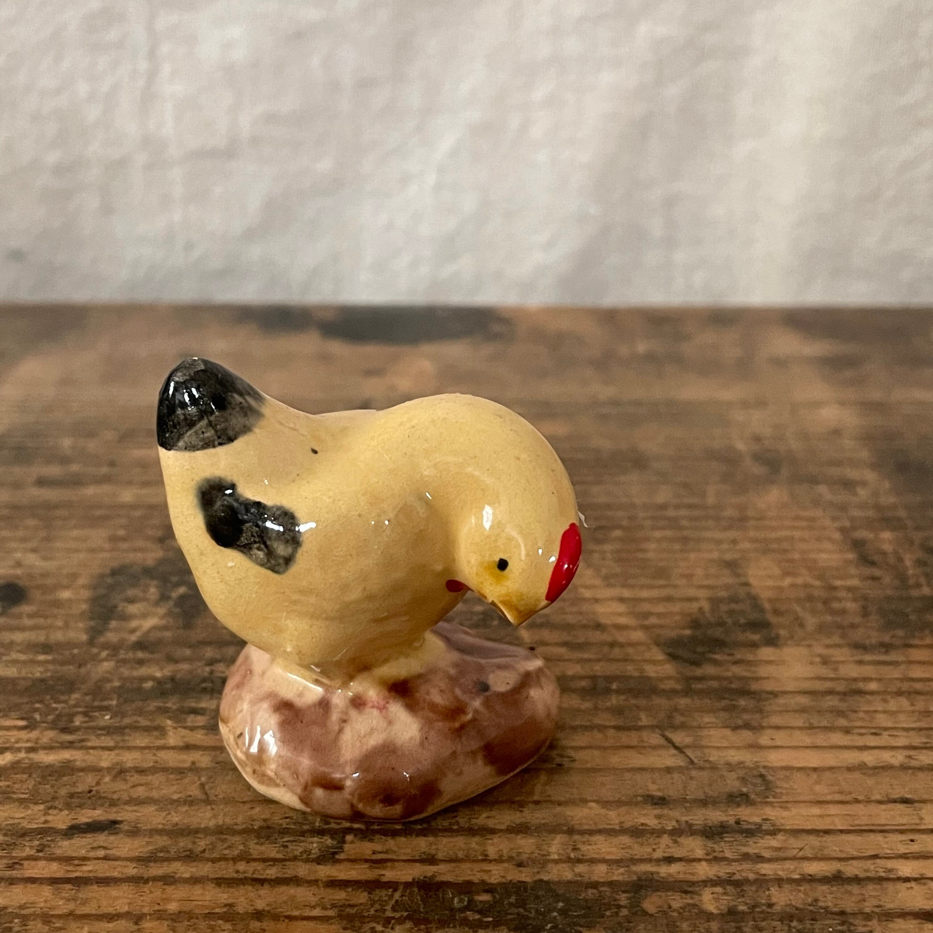 下向きなニワトリ