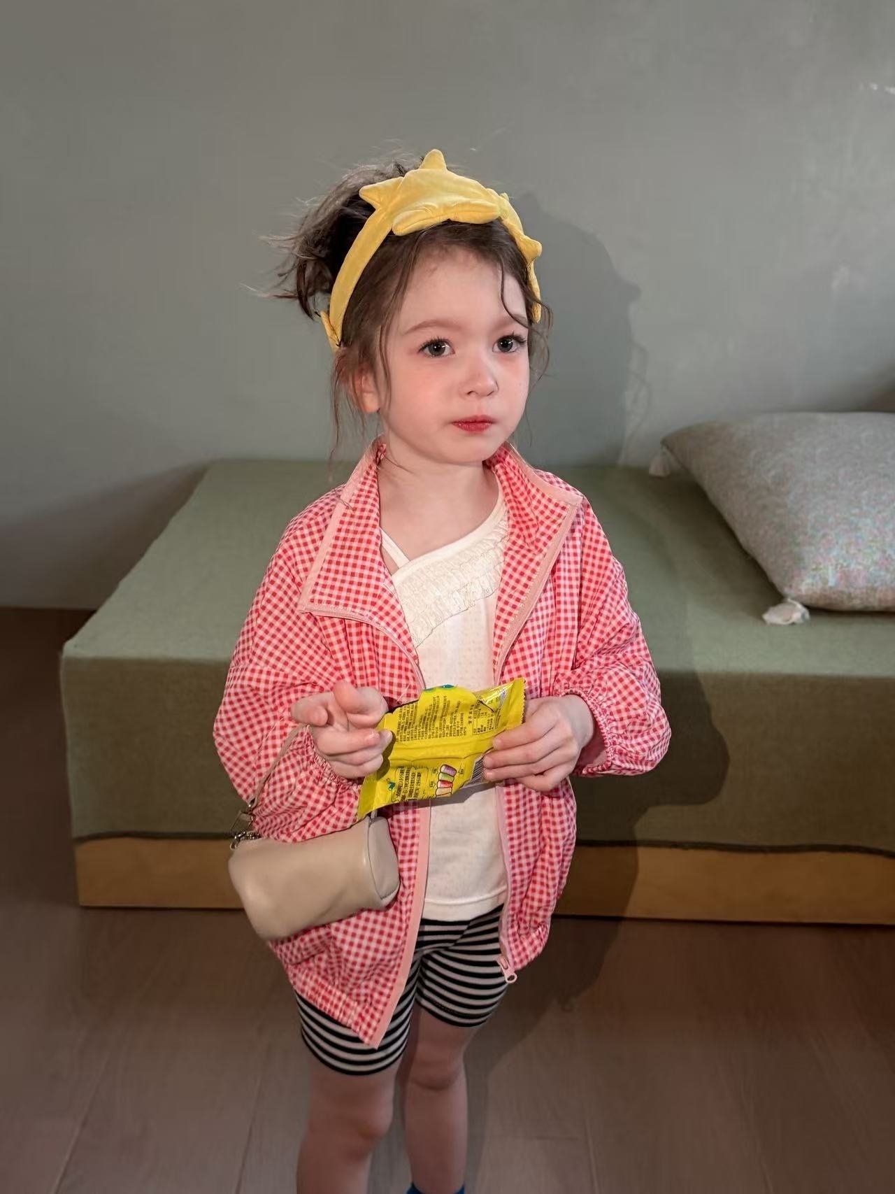 [aiai] Red Gingham Windbreaker Jumper / [아이아이] 레드깅엄바람막이점퍼